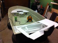 Insidan av stuvutrymmena målad